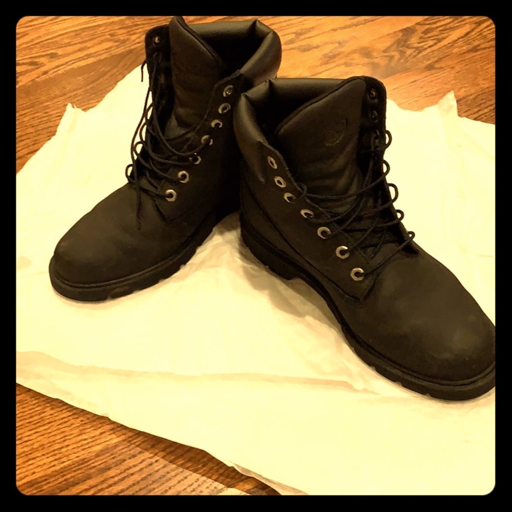 Like new Timberland boots